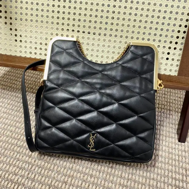 754001  26X26.5X5cm MT