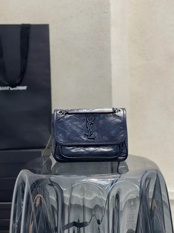 533037 22X16.5X12cm YG 10