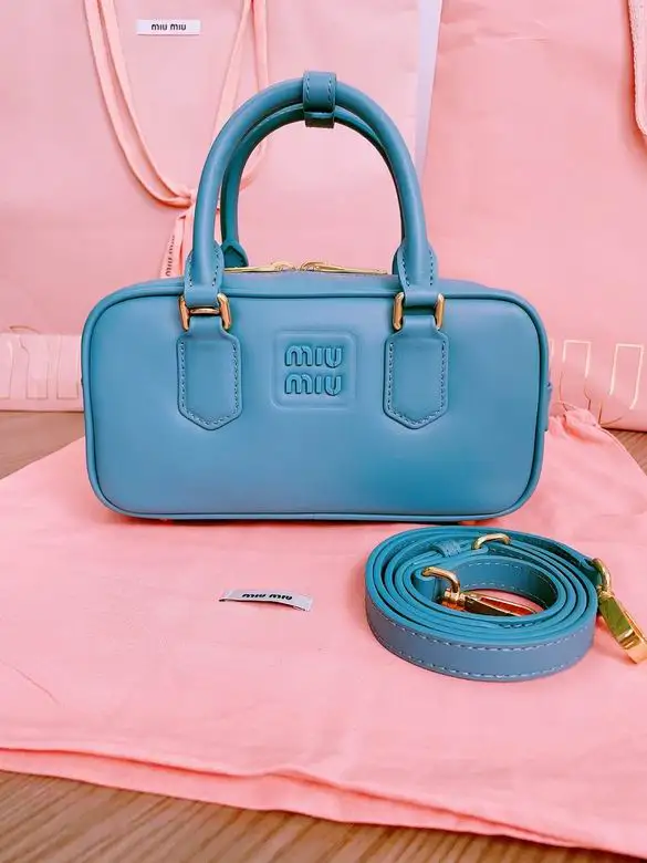 5BB142 22X10.5X7.5cm SF 3