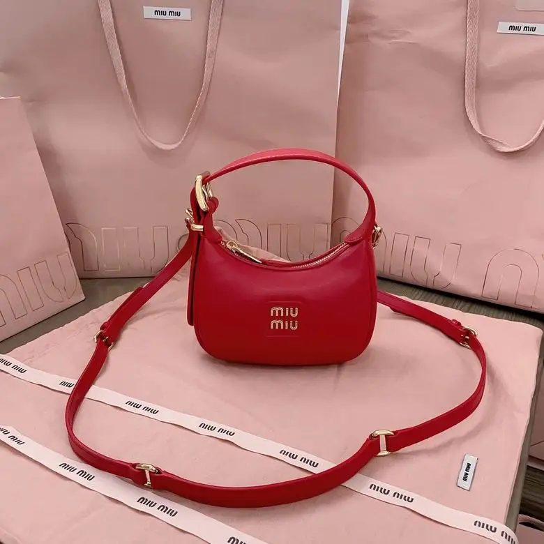 5BP084  17X15.5X5.5cm SF-1