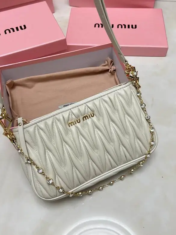 9093 24cm DN 3colour