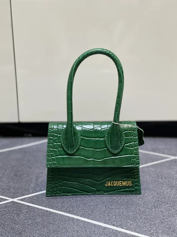 Jacquemus Le Chiquito long 1697 17cm JY 2