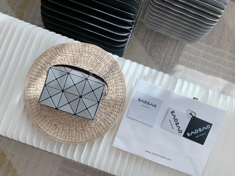 AG801 17X11X5.5cm YT 2