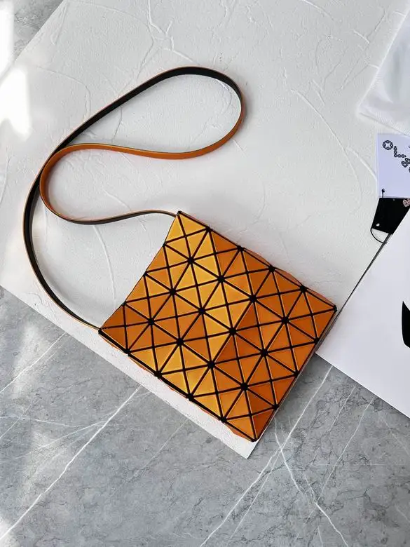 19.5X16X4cm 032105 YT 4