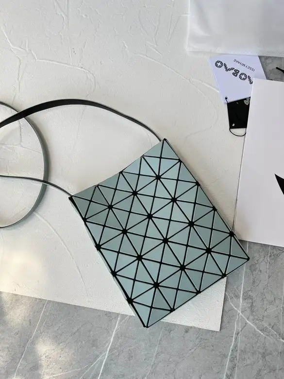 19.5X16X4cm 032105 YT 6