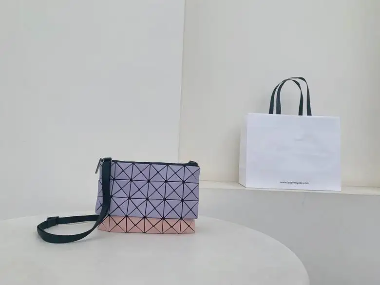 BB21-AG546 23.7X15.7X3.8cm YT 4colour