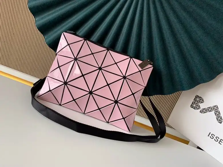 BB81-AG352 23X17cm YT 1