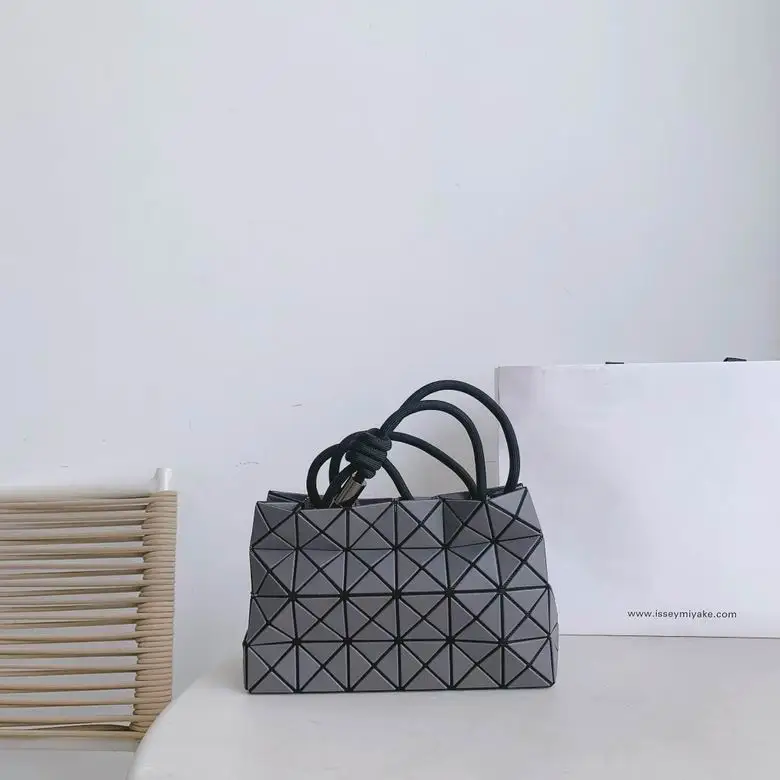 BB35 23.5X16X8cm YT 5