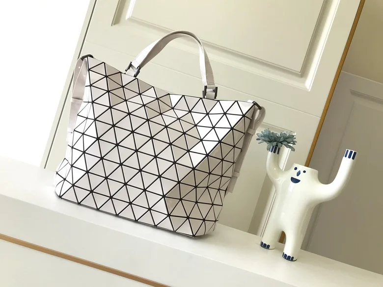 BB93-AG301 42X29X13cm YT 3