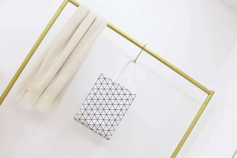 BB81-AG242 34.5X26.5X8cm YT 2colour