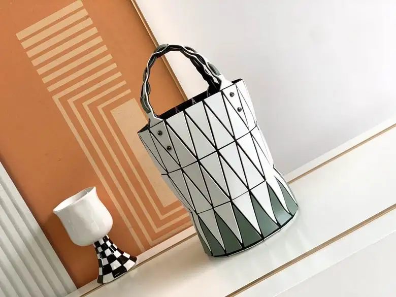 180200220 21X11.5cm YT 1