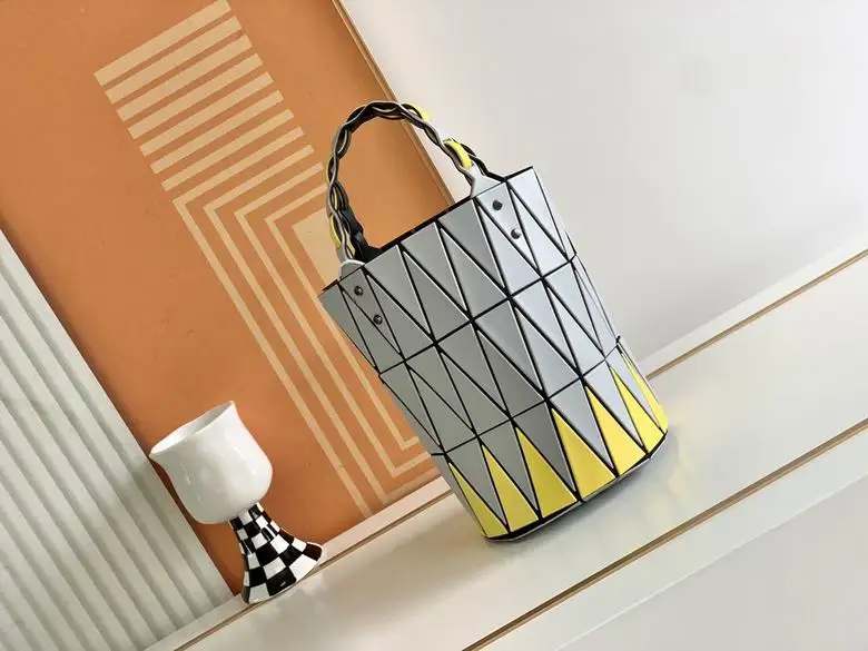 180200220 21X11.5cm YT 4