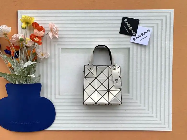 17.5X17.5X5.5cm 101803 YT 7