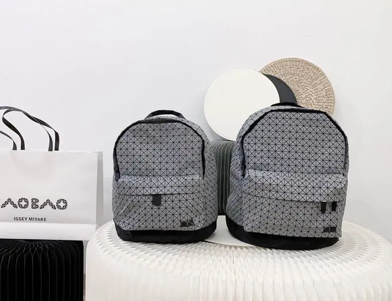 BB77 42X33X15cm YT 9