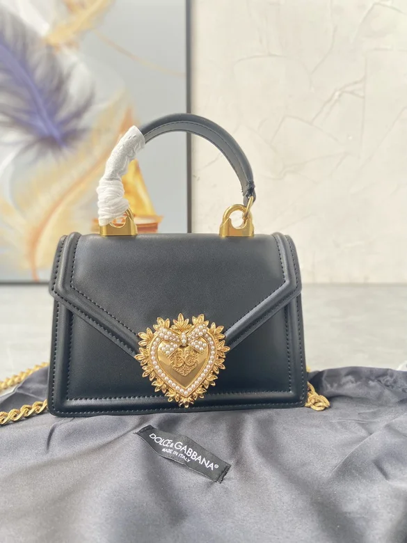 Devotion 24X17X9cm 072801  YT 7colour