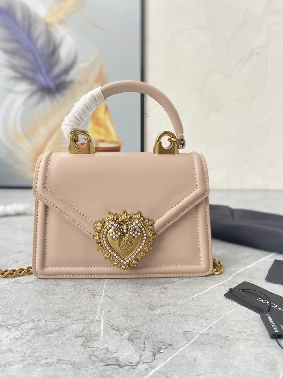 Devotion 24X17X9cm 072801 YT 4