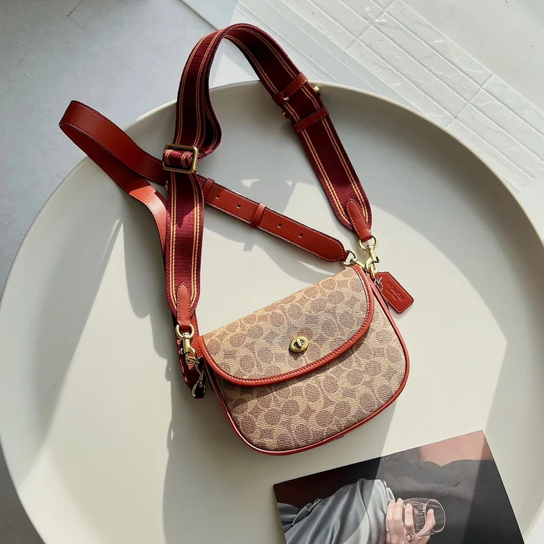 CA093  22X17X7.5cm JH