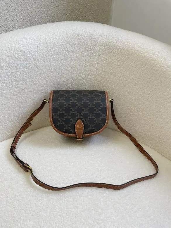 8008 18.5X17X6.5cm YG