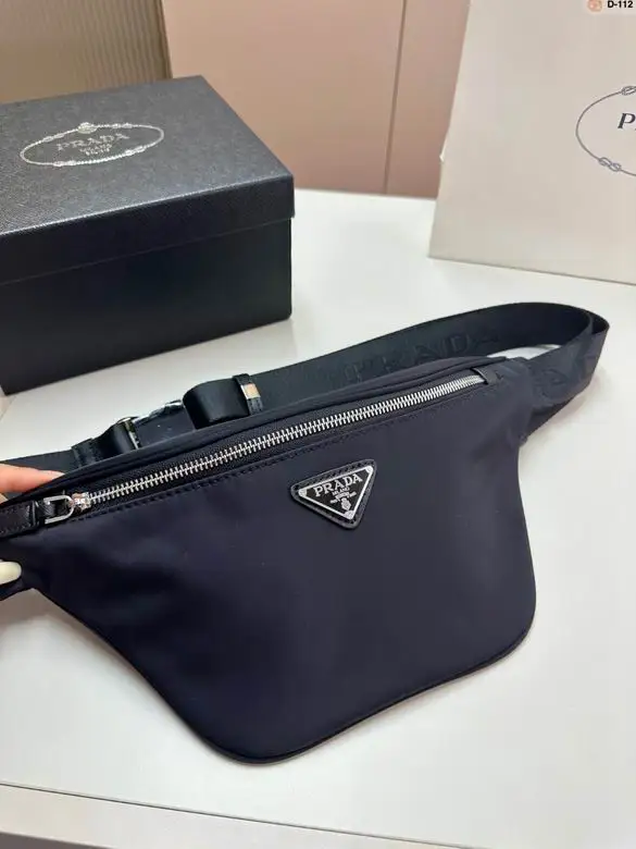Prada D-112 18x16cm zy