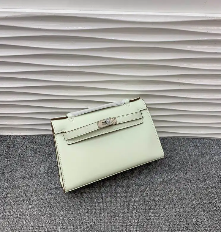 kelly 22cm 040305 YG 2