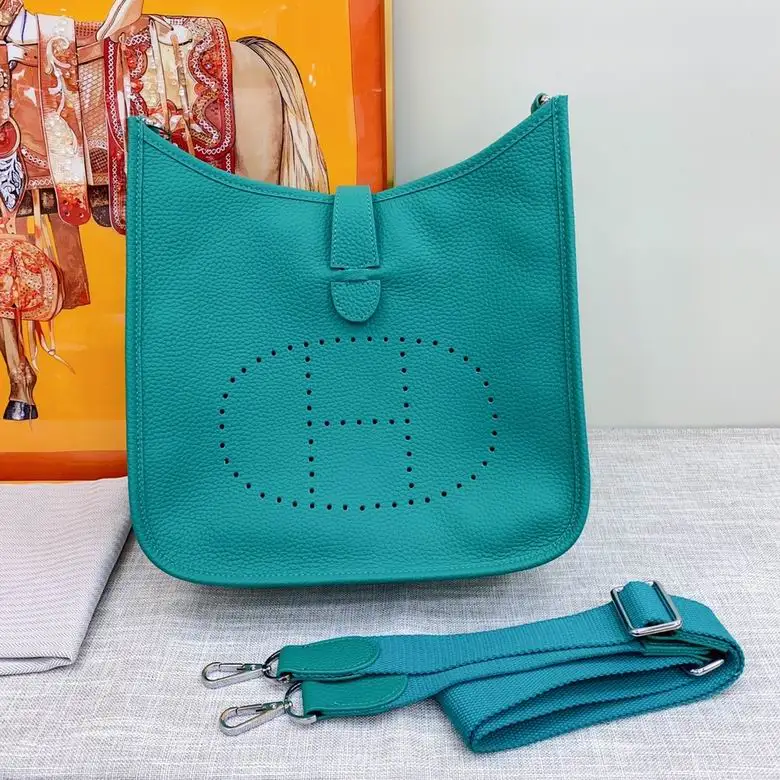 Evelyne 18X25X28X30cm 040302 YG 16colour