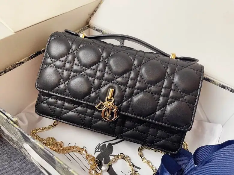 0980 21X11.5X4.5cm YG 4