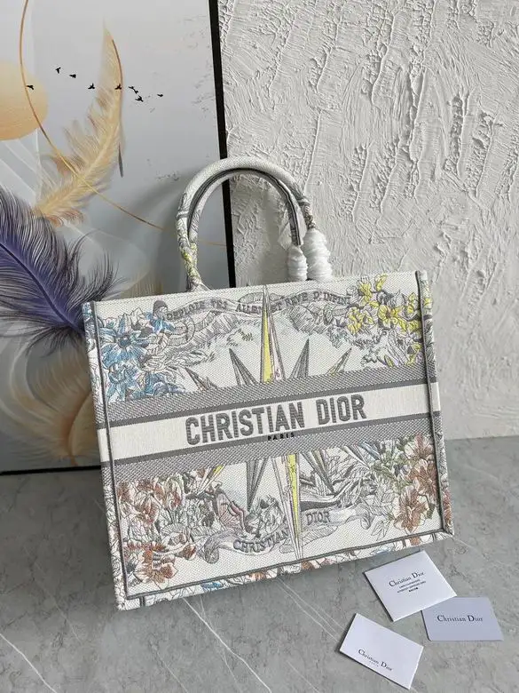 MM1286 41.5X35X18cm YT 5