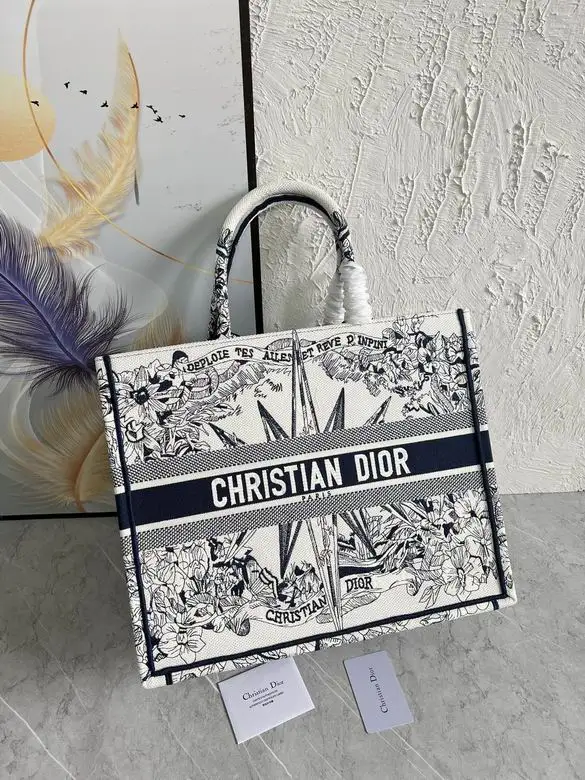 MM1286 41.5X35X18cm YT 8