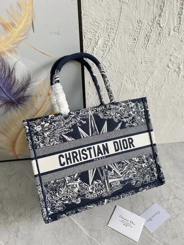 MM1296 36.5X28X17.5cm YT 3