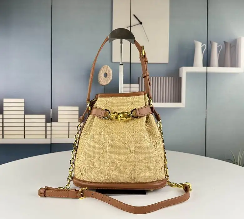 6613 24X10X24.5cm DN 5